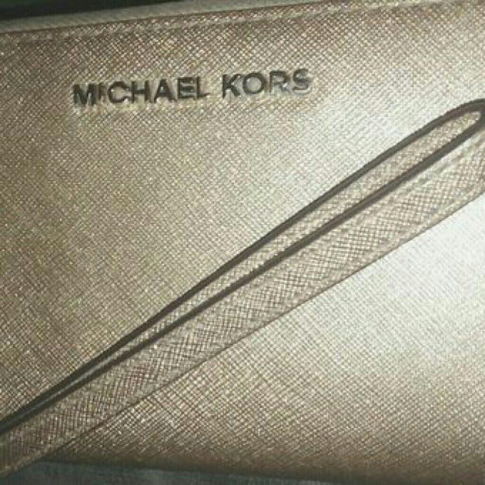 WOMEN'S MICHAEL KORS LARGE WALLET